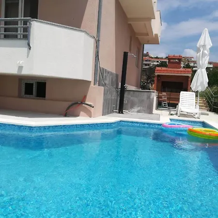 Daire Lo - Sea View With Swimming Pool *