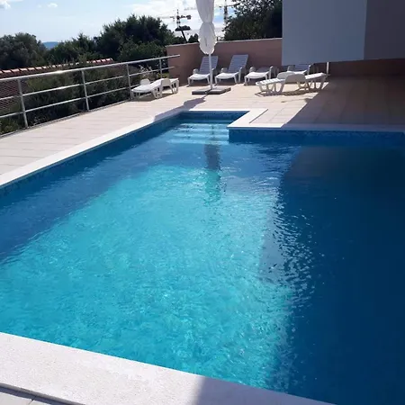 Lo - Sea View With Swimming Pool Split